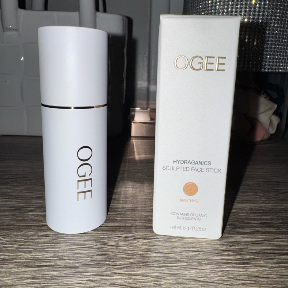 OGEE SCULPTED FACE STICK ✨